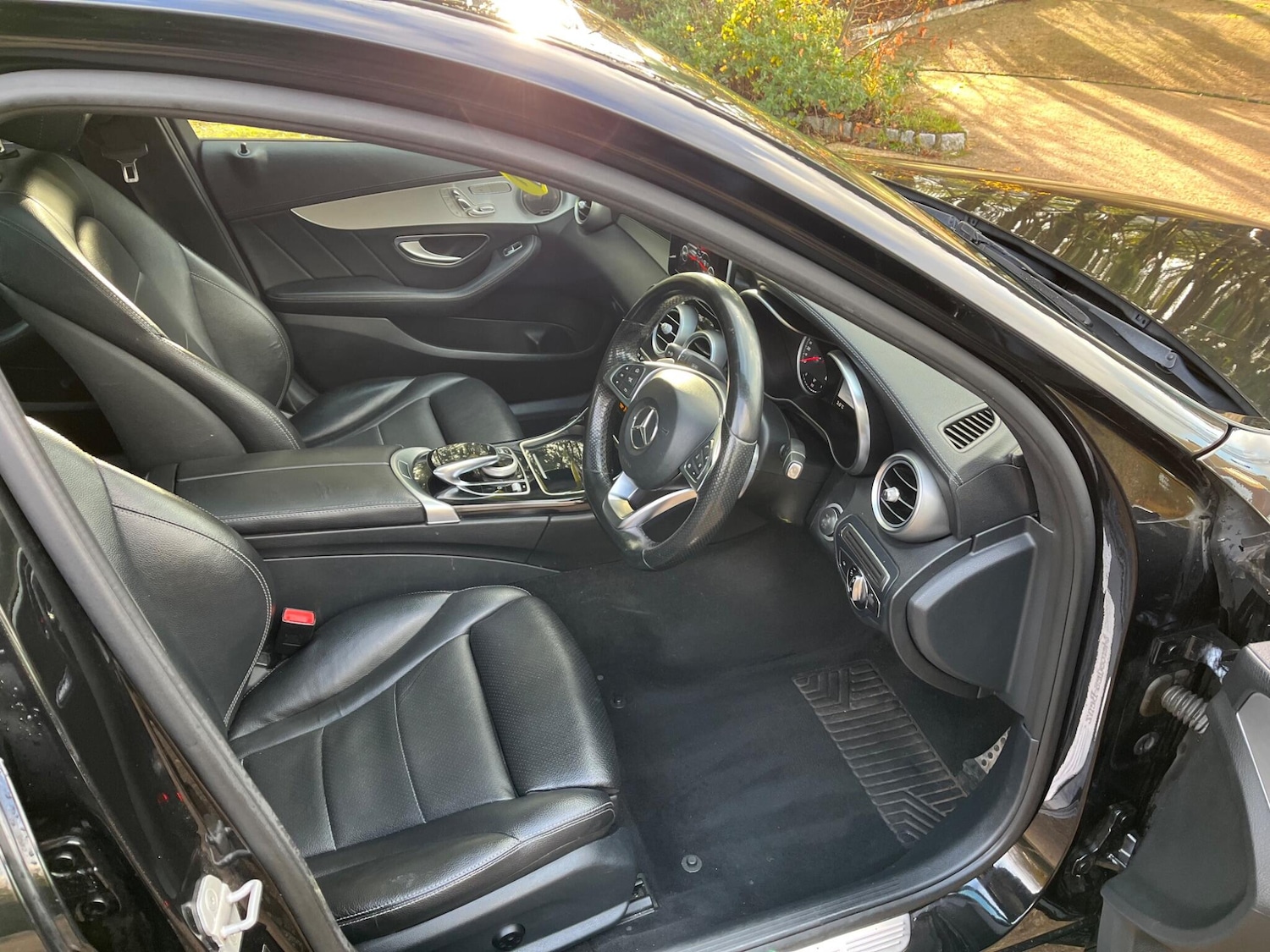 Used Mercedes-Benz C Class 2015 for sale - 77190367: Photo 23