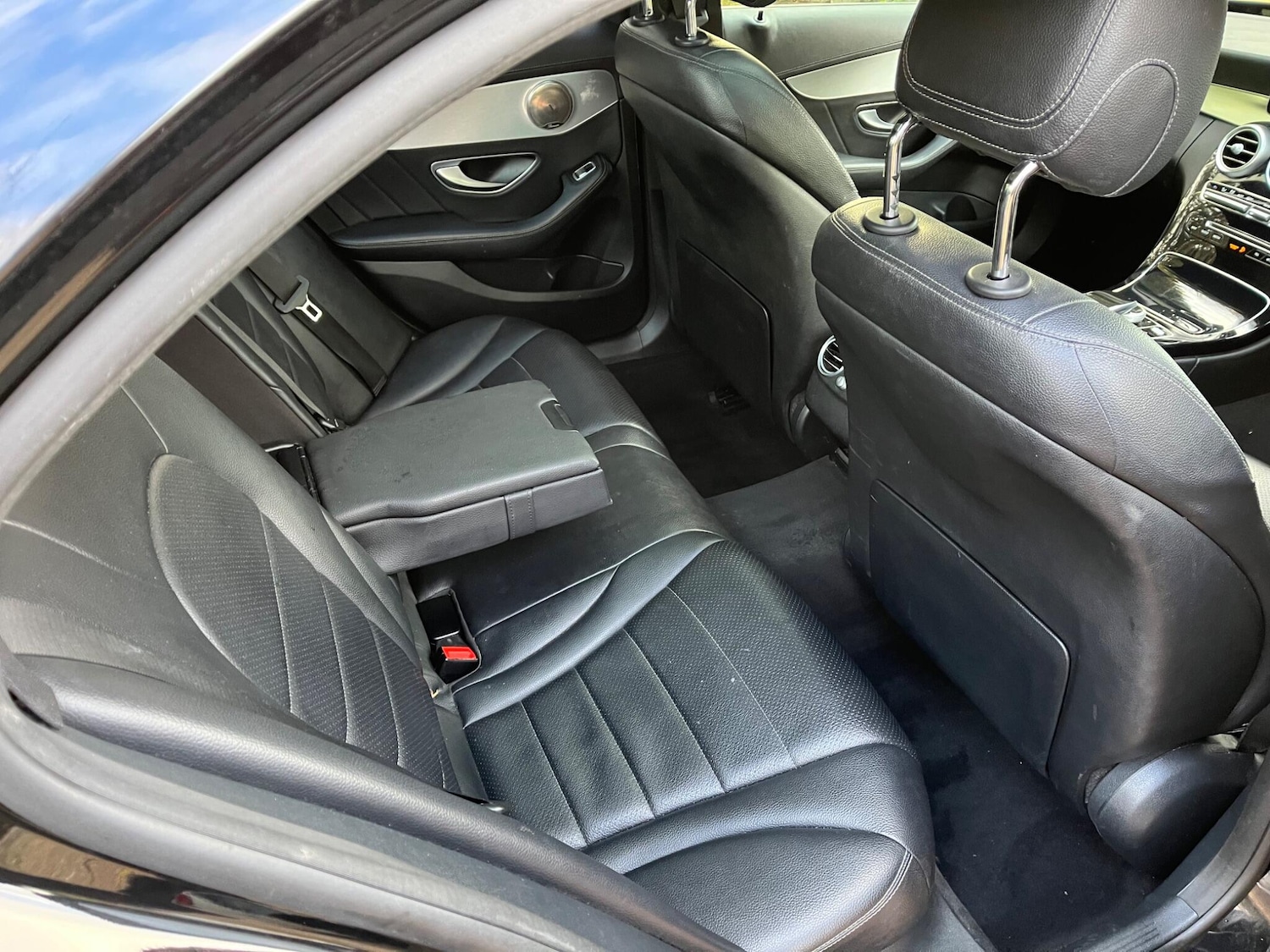 Used Mercedes-Benz C Class 2015 for sale - 77190367: Photo 26