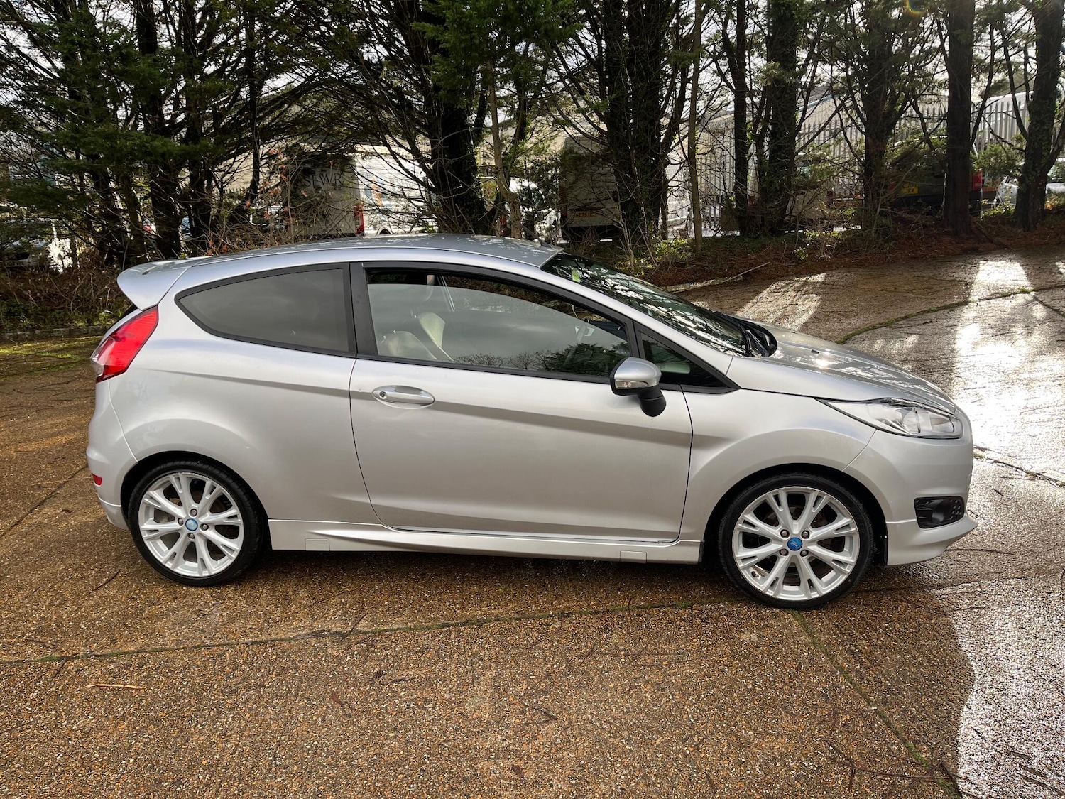 Used Ford Fiesta 2013 for sale - 77229441: Photo 13