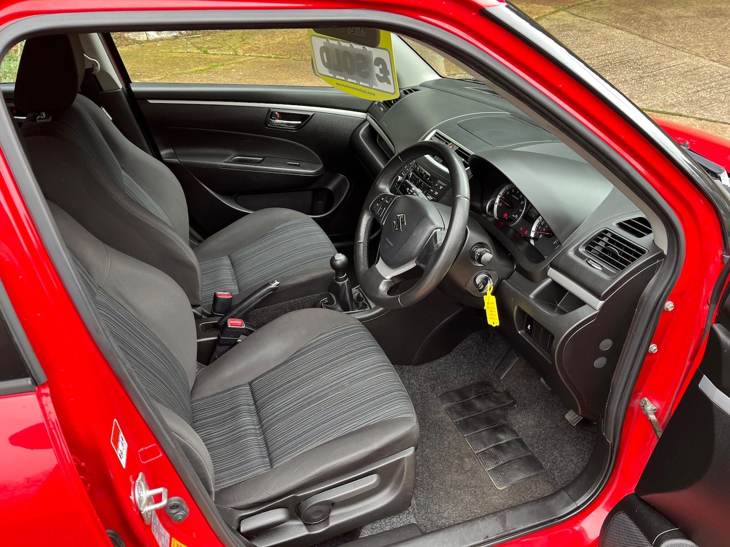 Used Suzuki Swift 2013 for sale - 77647036: Photo 14