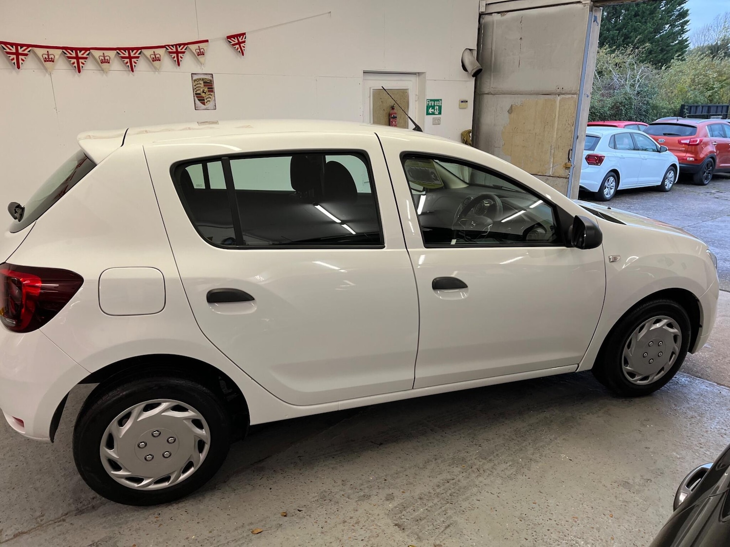 Used Dacia Sandero 2020 for sale - 77163110: Photo 32