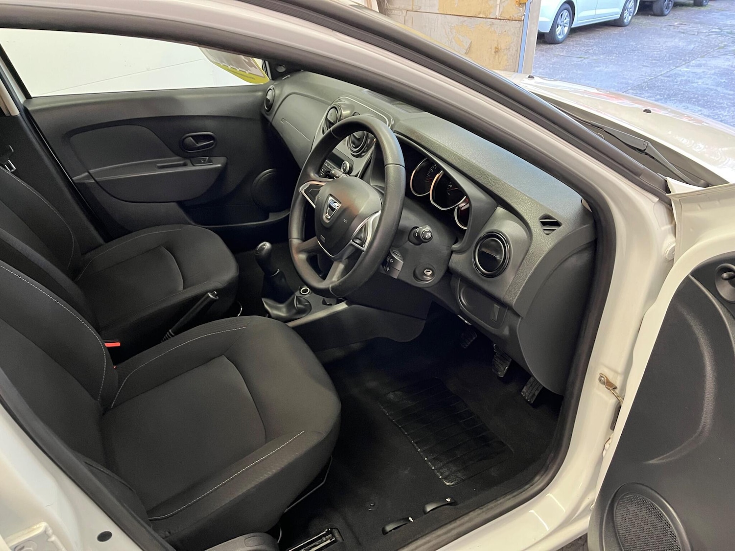 Used Dacia Sandero 2020 for sale - 77163110: Photo 35