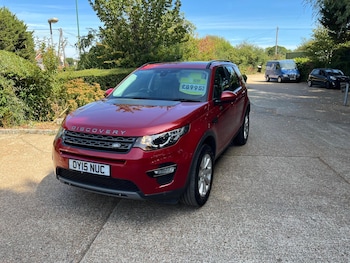 Used Land Rover Discovery Sport 2015 for sale - 79577395: Photo