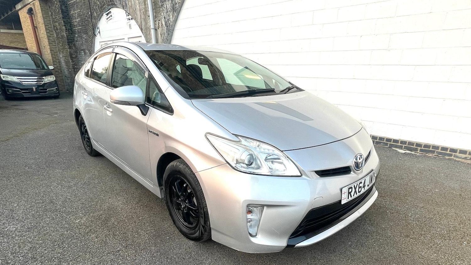 Used Toyota Prius 2020 for sale - 78170055: Photo 1