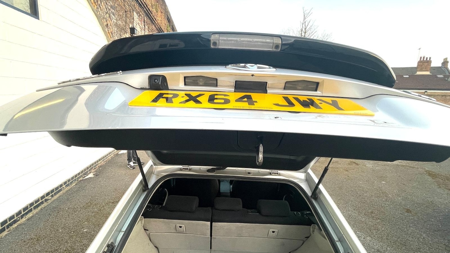 Used Toyota Prius 2020 for sale - 78170055: Photo 10