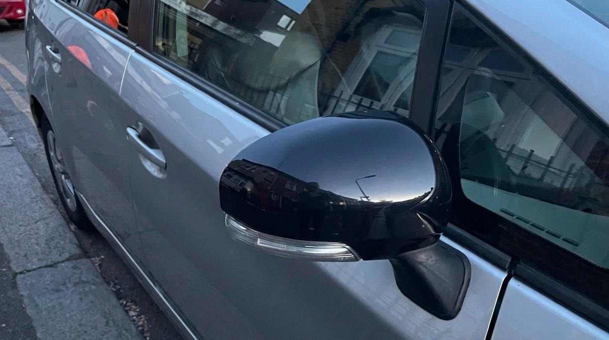 Used Toyota Prius 2011 for sale - 78116695: Photo 16