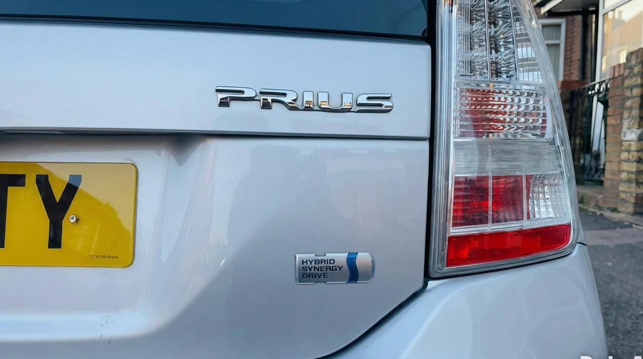 Used Toyota Prius 2011 for sale - 78116695: Photo 18