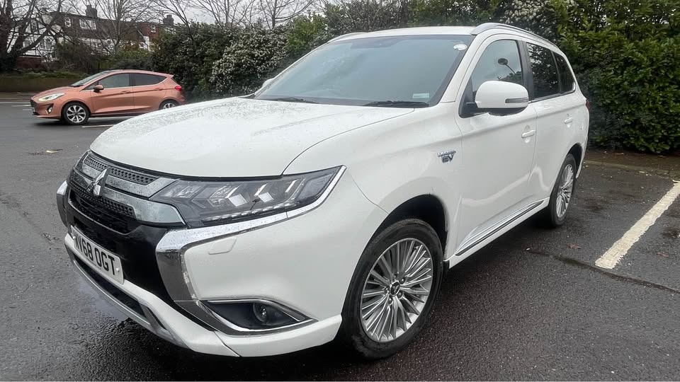 Used Mitsubishi Outlander 2018 for sale - 78141619: Photo 2