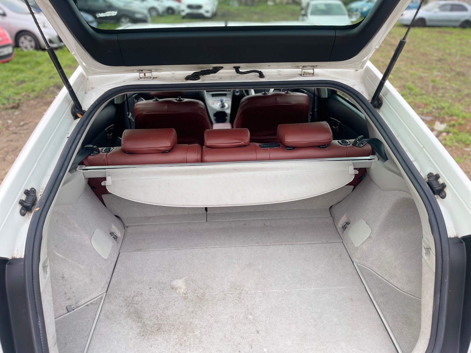 Used Toyota Prius 2019 for sale - 76382862: Photo 12