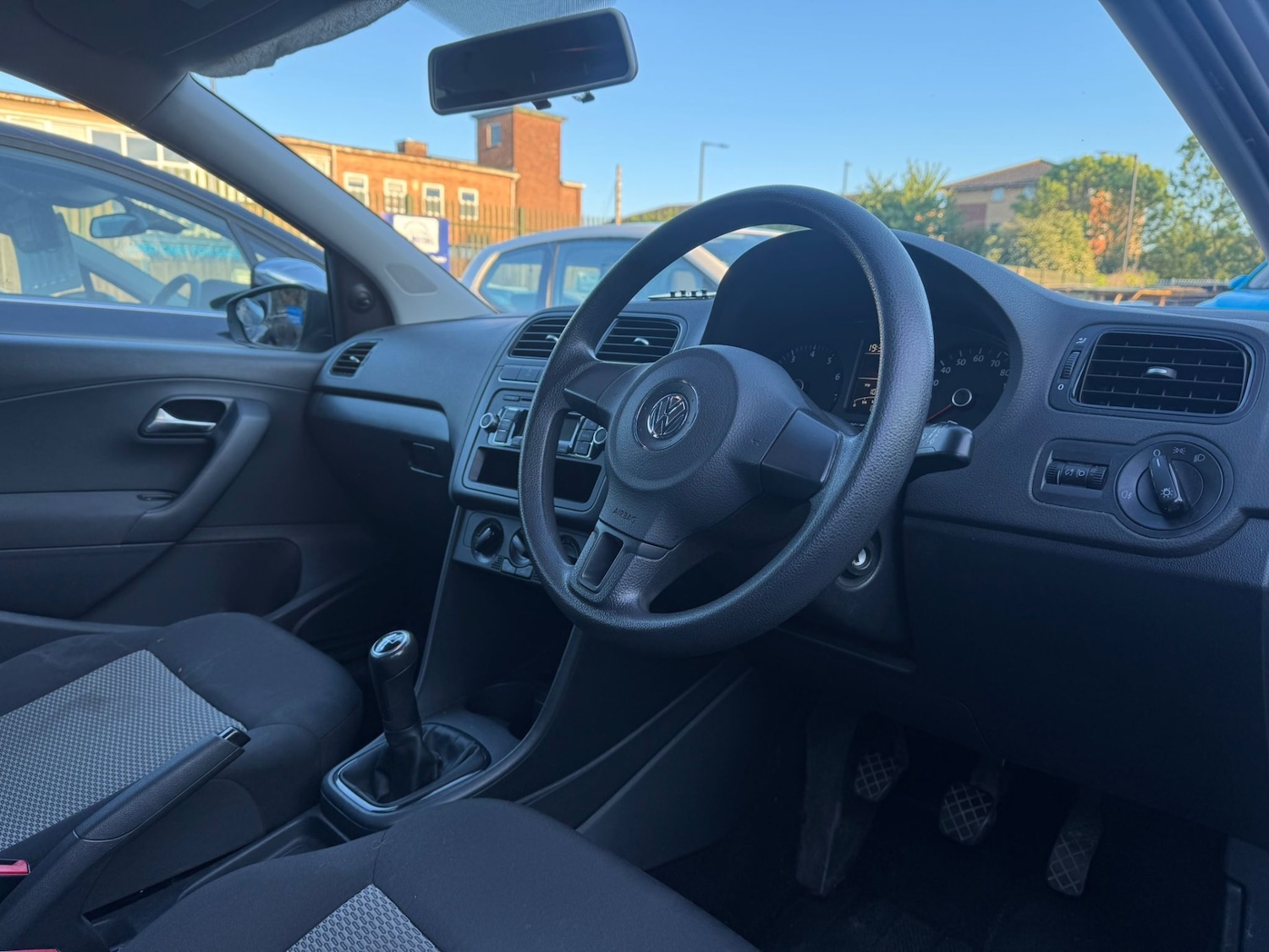 Used Volkswagen Polo 2010 for sale - 76357015: Photo 16