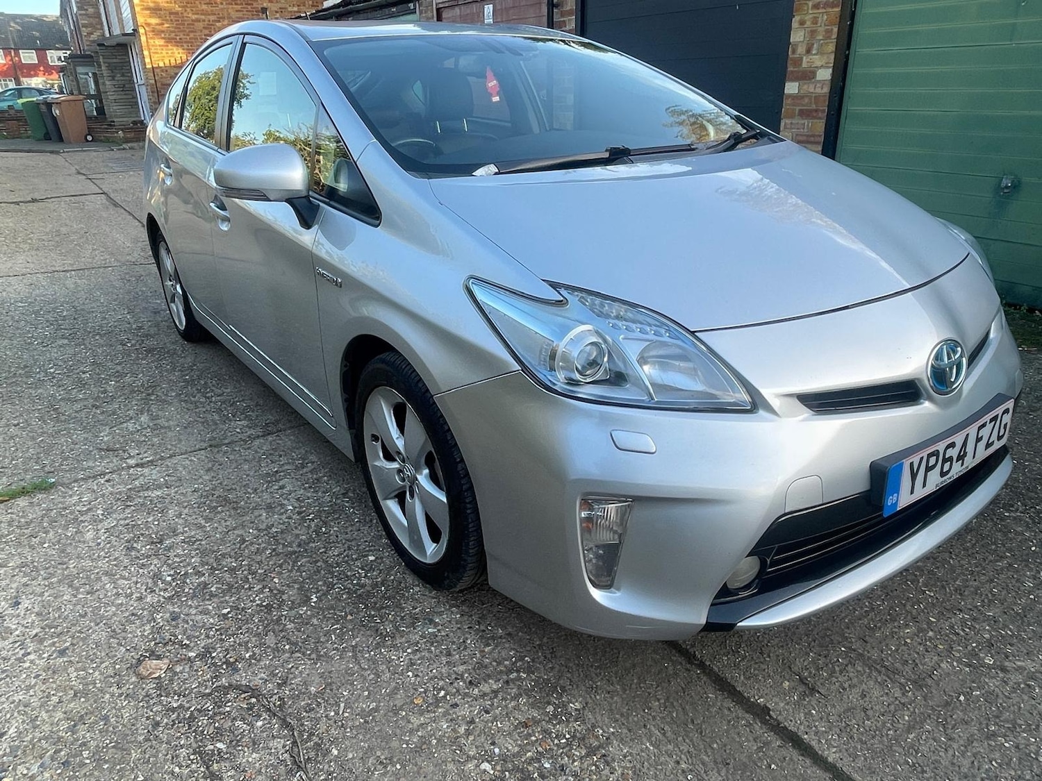 Used Toyota Prius 2014 for sale - 76619578: Photo 1