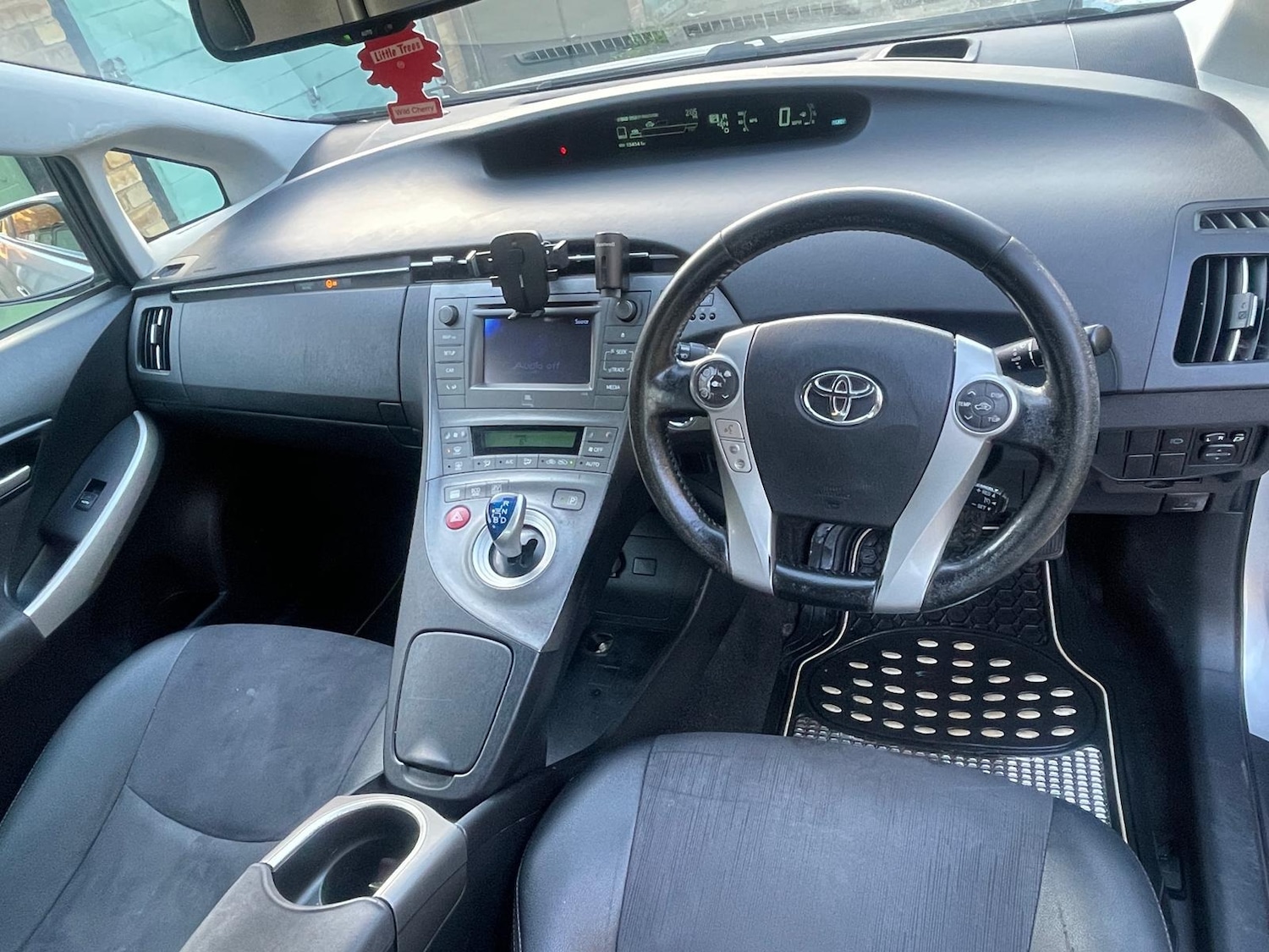 Used Toyota Prius 2014 for sale - 76619578: Photo 19