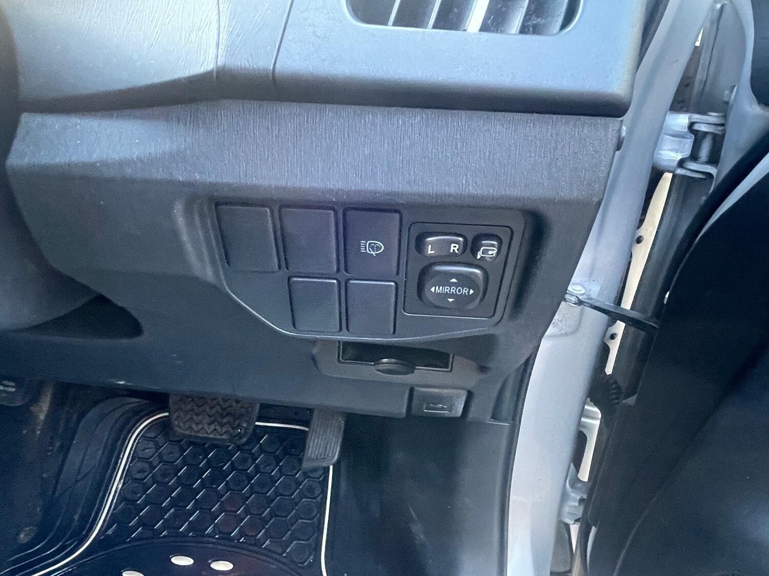 Used Toyota Prius 2014 for sale - 76619578: Photo 20