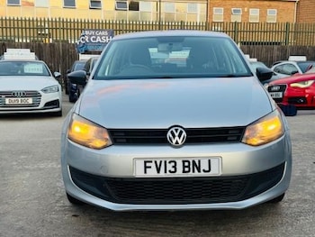 Used Volkswagen Polo 2013 for sale - 76376944: Photo