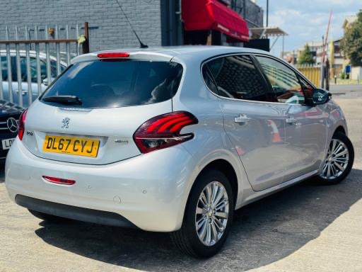 Used Peugeot 208 2018 for sale - 76376972: Photo 1