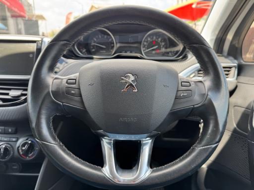 Used Peugeot 208 2018 for sale - 76376972: Photo 13