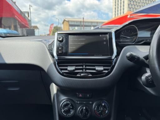 Used Peugeot 208 2018 for sale - 76376972: Photo 18