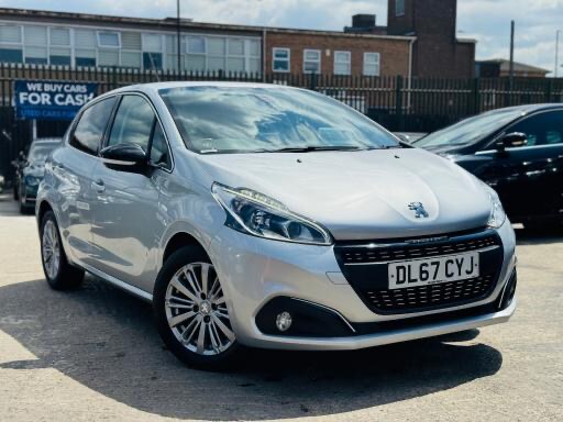 Used Peugeot 208 2018 for sale - 76376972: Photo 8