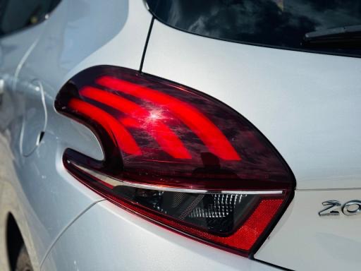 Used Peugeot 208 2018 for sale - 76376972: Photo 9