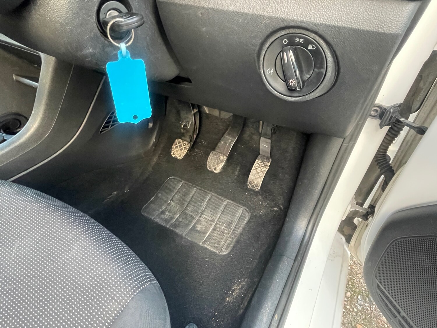 Used Volkswagen up! 2014 for sale - 76376955: Photo 36