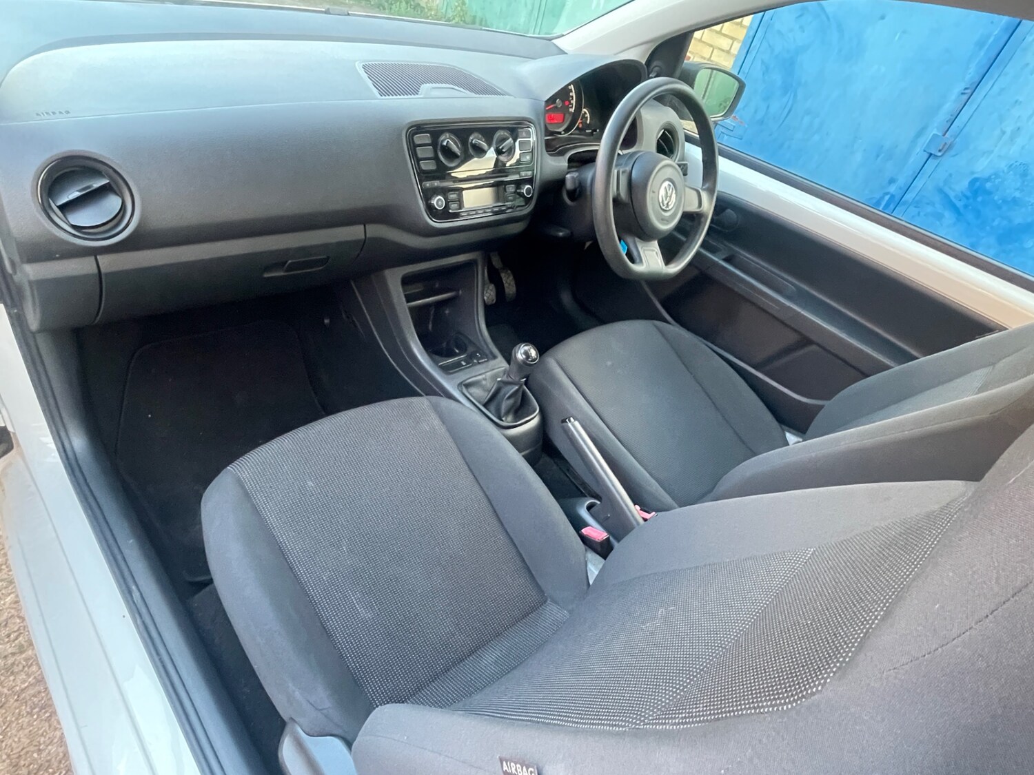 Used Volkswagen up! 2014 for sale - 76376955: Photo 44