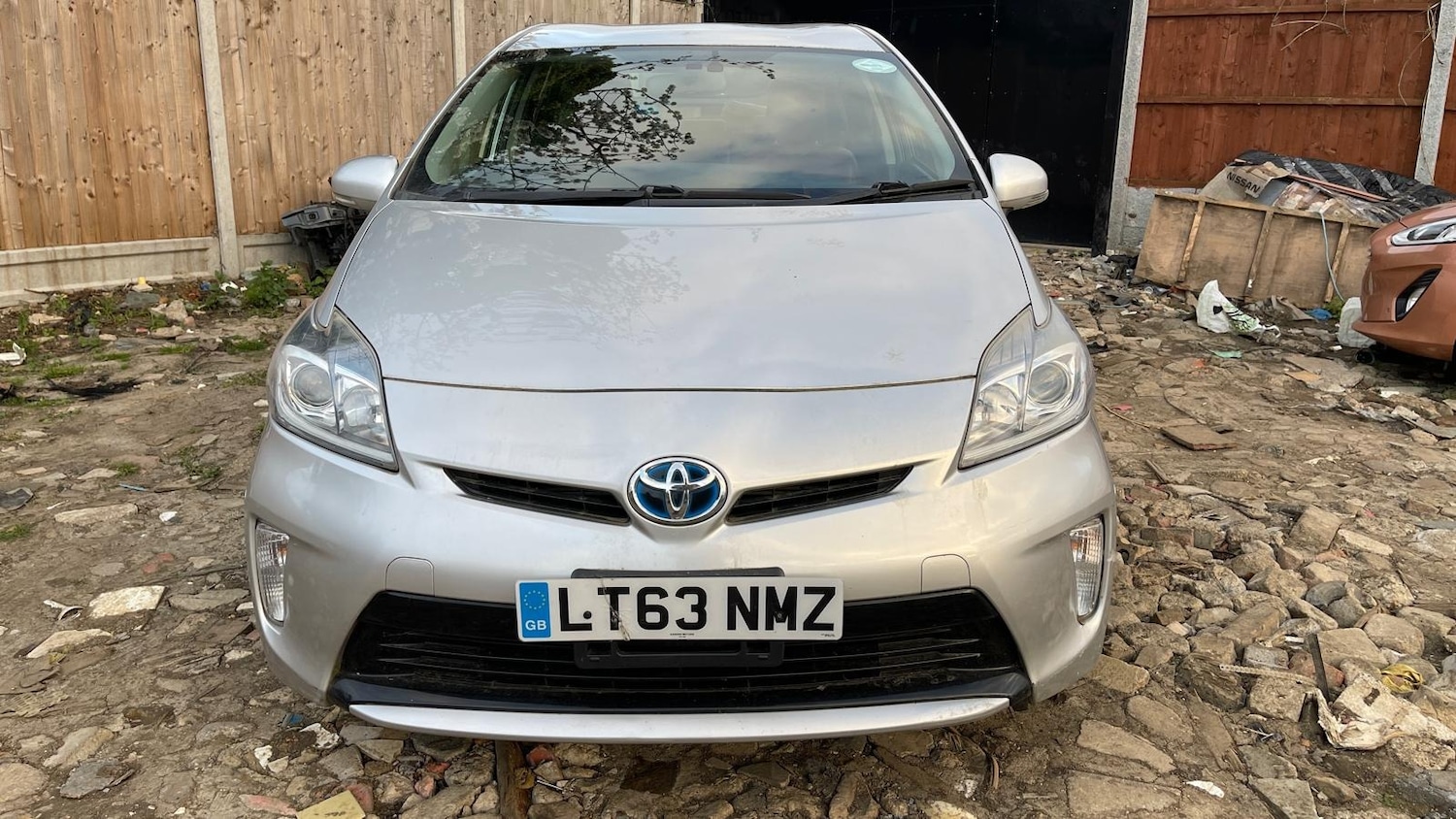 Used Toyota Prius 2013 for sale - 78071109: Photo 2
