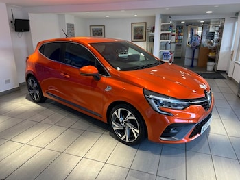 Used Renault Clio 2019 for sale - 76469821: Photo