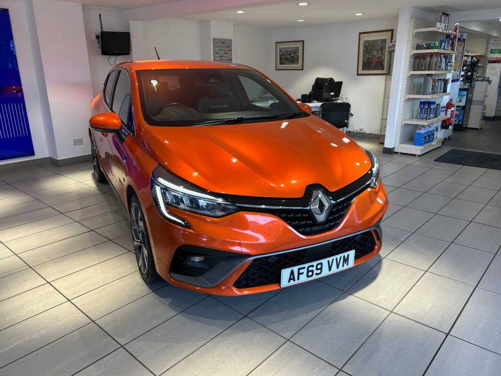 Used Renault Clio 2019 for sale - 76469821: Photo 2