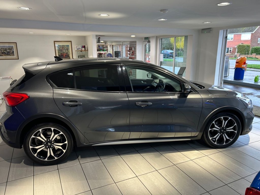 Used Ford Focus 2020 for sale - 77096642: Photo 14