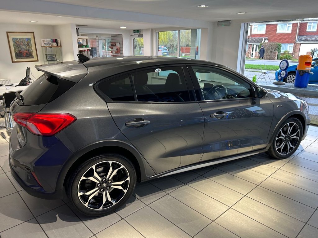 Used Ford Focus 2020 for sale - 77096642: Photo 9