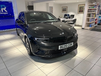 2025 (25) - 1.2 Turbo 130 GS 5dr Auto