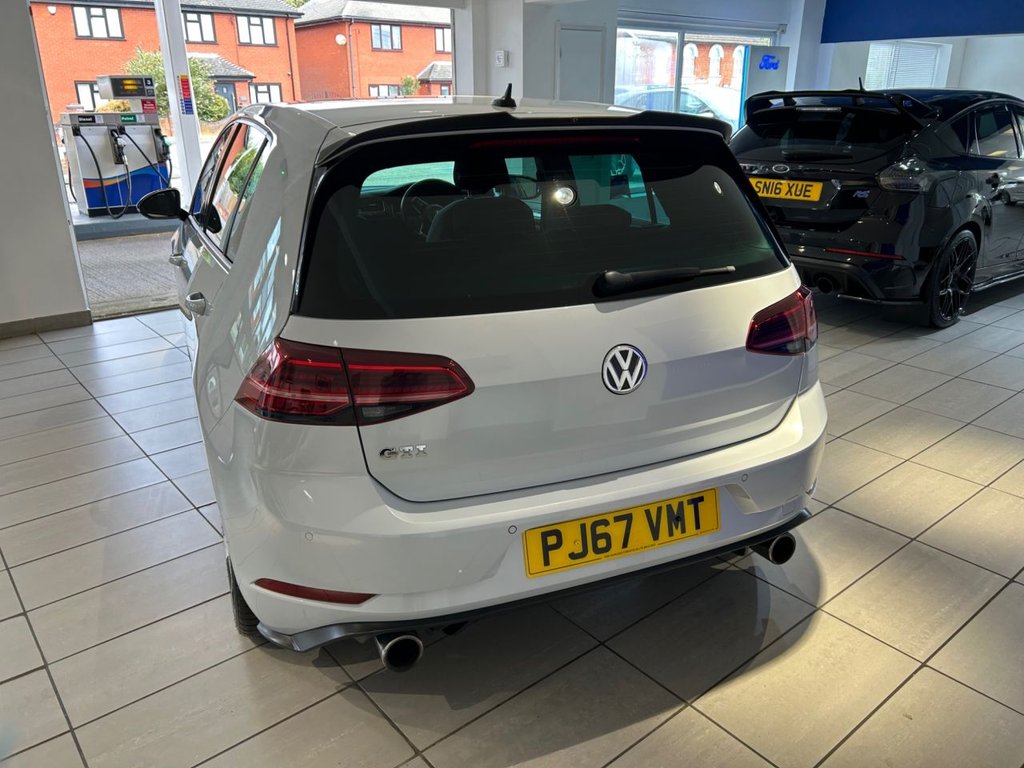 Used Volkswagen Golf 2017 for sale - 76080563: Photo 10