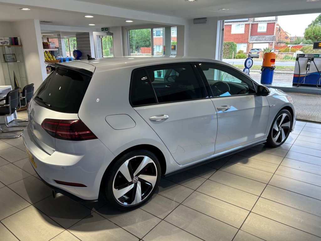 Used Volkswagen Golf 2017 for sale - 76080563: Photo 12