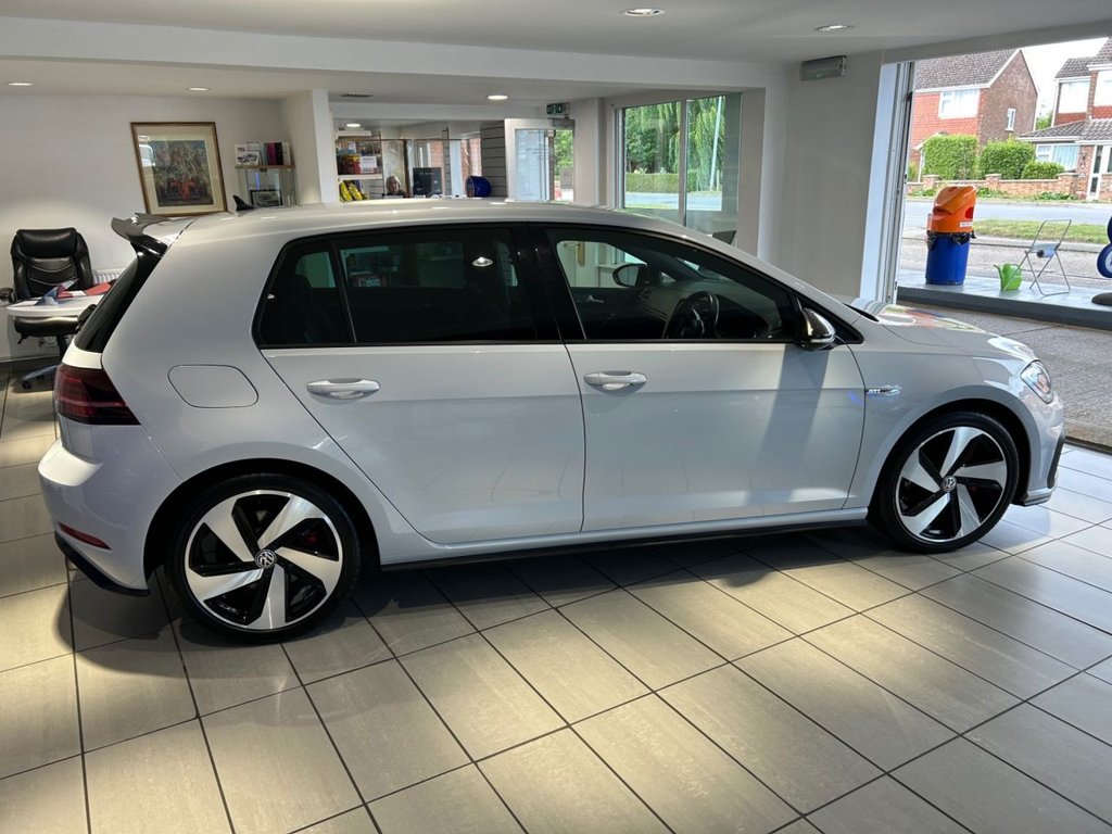 Used Volkswagen Golf 2017 for sale - 76080563: Photo 13