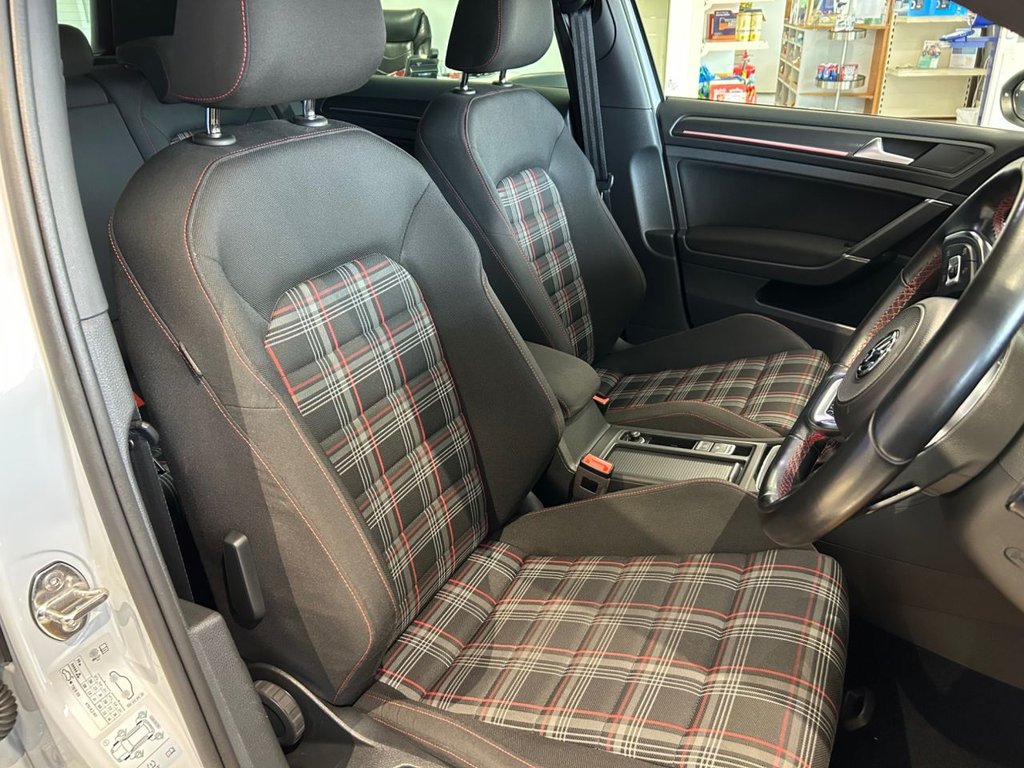 Used Volkswagen Golf 2017 for sale - 76080563: Photo 19