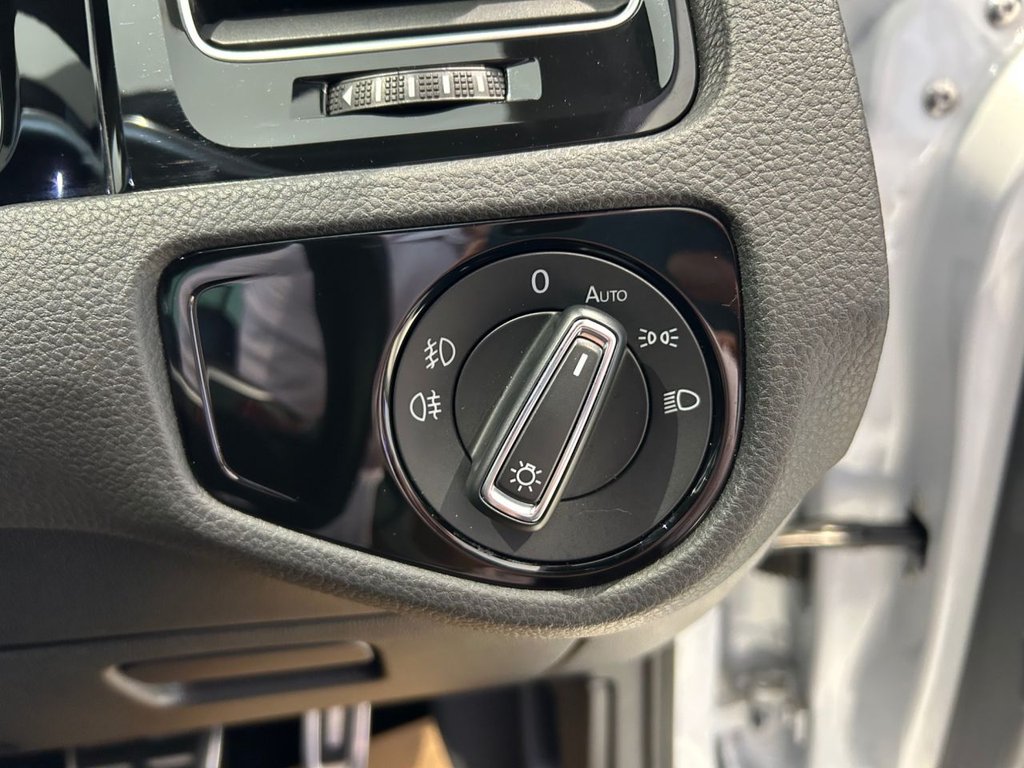 Used Volkswagen Golf 2017 for sale - 76080563: Photo 23