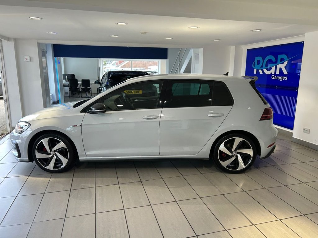 Used Volkswagen Golf 2017 for sale - 76080563: Photo 7
