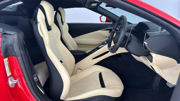 Used Ferrari Roma 2024 for sale - 74917545: Photo 13