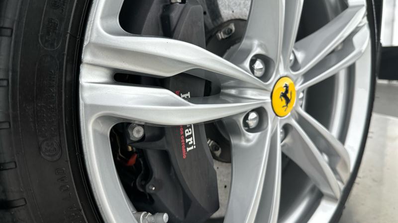 Used Ferrari GTC4Lusso 2018 for sale - 75084604: Photo 12