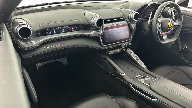 Used Ferrari GTC4Lusso 2018 for sale - 75084604: Photo 24
