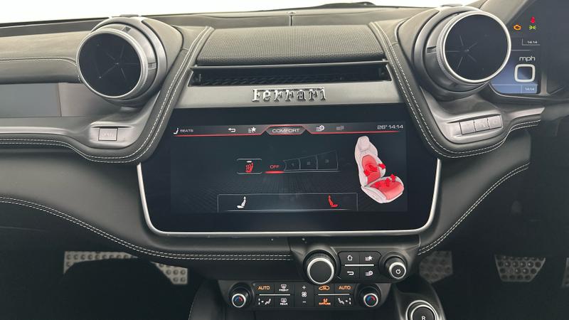 Used Ferrari GTC4Lusso 2018 for sale - 75084604: Photo 25