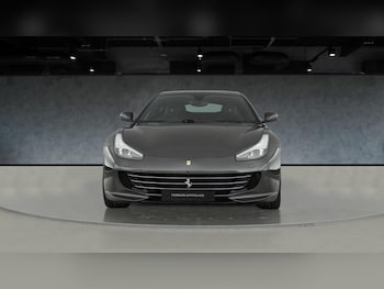 Used Ferrari GTC4Lusso 2018 for sale - 75084604: Photo