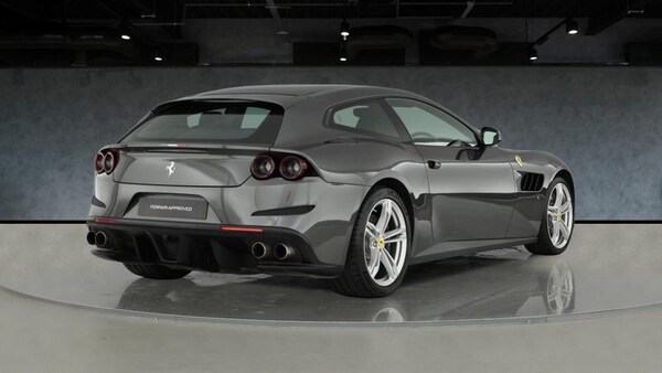 Used Ferrari GTC4Lusso 2018 for sale - 75084604: Photo 4