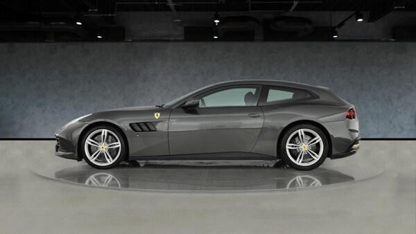 Used Ferrari GTC4Lusso 2018 for sale - 75084604: Photo 9