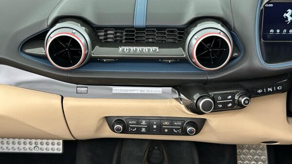 Used Ferrari 812 GTS 2022 for sale - 75113428: Photo 25