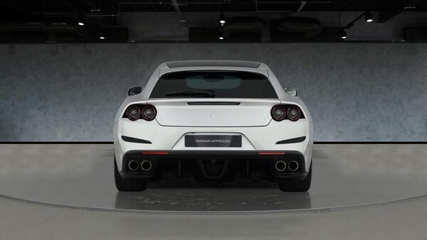Used Ferrari GTC4Lusso 2018 for sale - 75084619: Photo 3