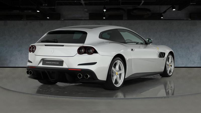 Used Ferrari GTC4Lusso 2018 for sale - 75084619: Photo 4