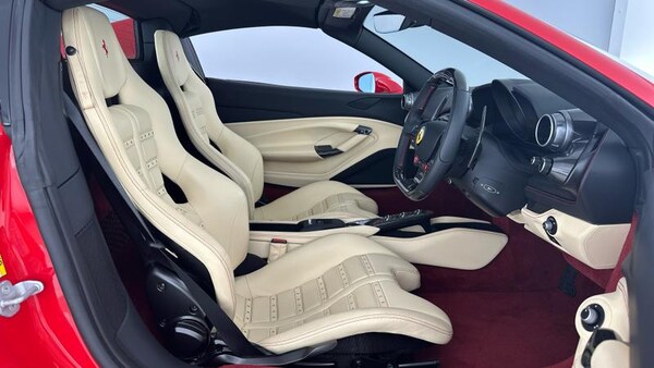 Used Ferrari F8 Spider 2022 for sale - 75113466: Photo 13