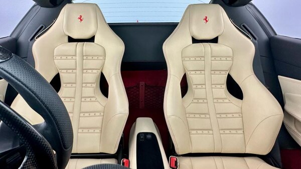 Used Ferrari F8 Spider 2022 for sale - 75113466: Photo 6