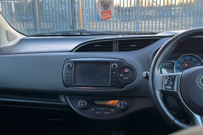 Used Toyota Yaris 2016 for sale - 77513595: Photo 14